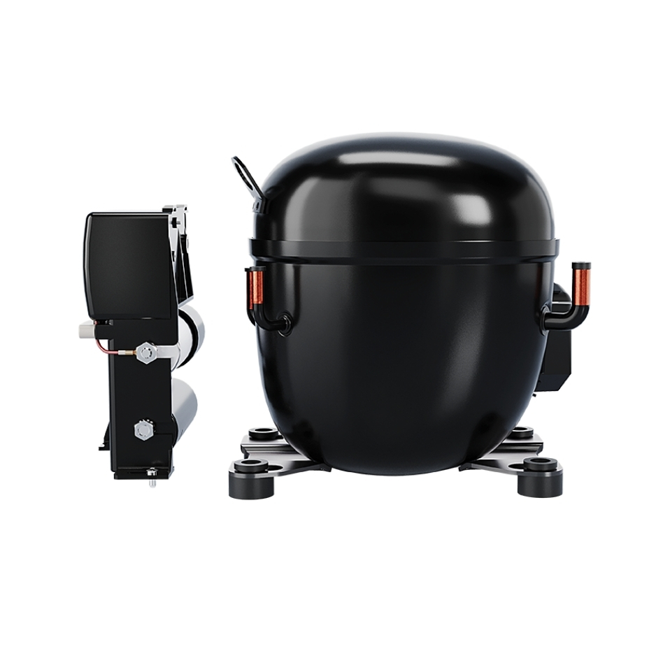 Industrial walk-in cooler for food storage